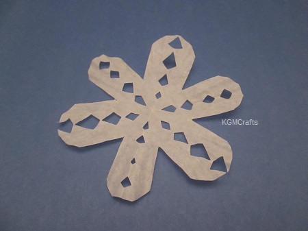 cupcake liner snowflake