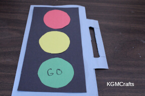 step 4 make the stoplight for the front