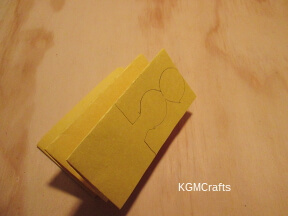 fold and draw the arches for the crown