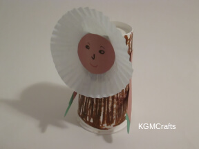 add cupcake line and arms to cup