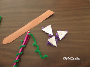 butler step 2 wrap your pipe cleaner around a pencil