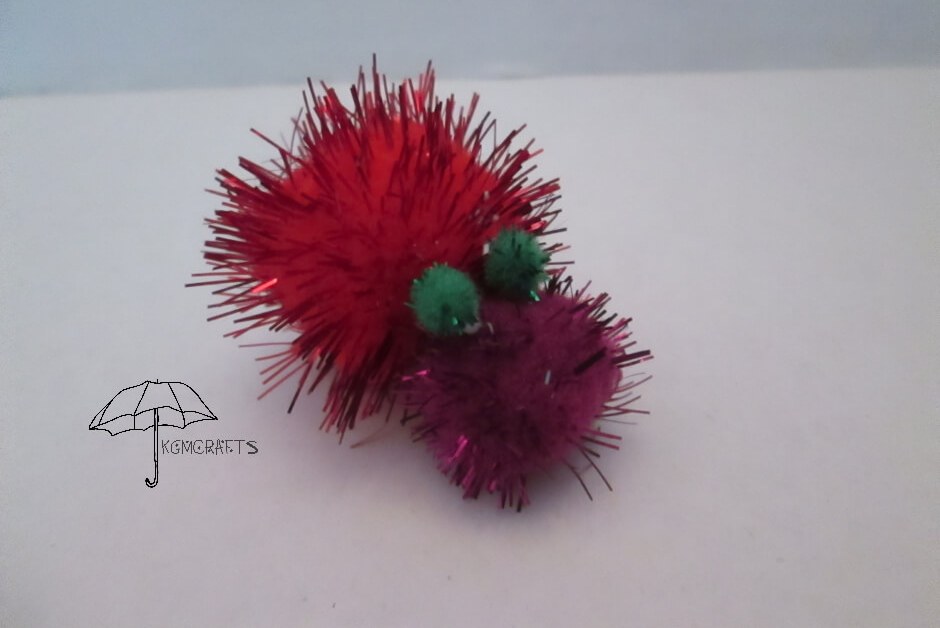pompom lady bug