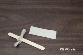 step 4 wrap the pipe cleaner around the craft stick