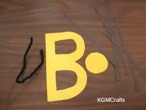 easy bee step 1 cut the pieces