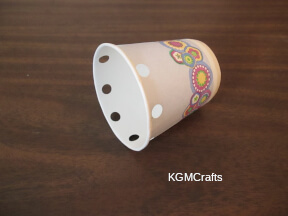 make 8 holes in the cup