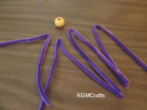 bend 4 pipe cleaners in half