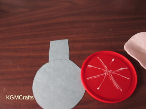 step 5 glue the felt to the lid