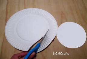 cut off the rim off 2 paper plates