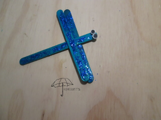 Popsicle stick dragonfly