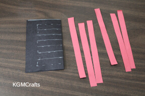 cut the paper for weaving