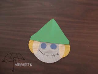 cupcake line scarecrow