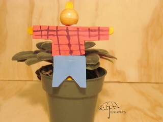 Popsicle stick scarecrow