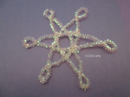 sparkly snowflake pipe cleaner snowflake