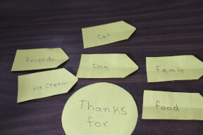 write what the child is thankful for