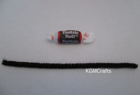spider step 1 tootsie roll and pipe cleaner
