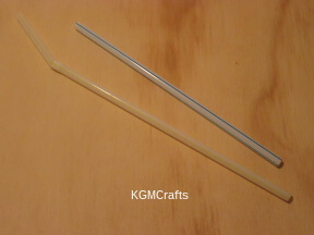 cut the two straws to size