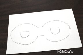 draw the glasses on card stock